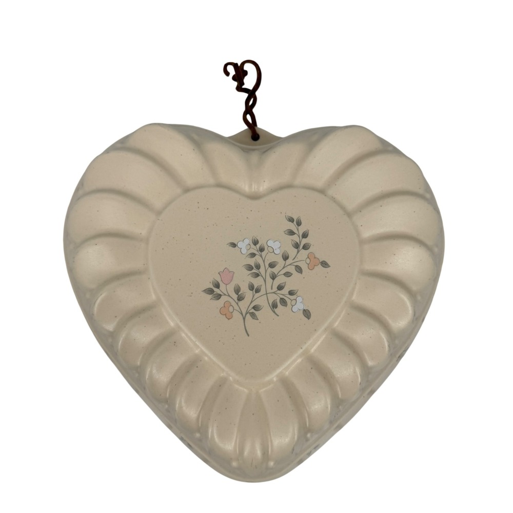 Pfaltzgraff Remembrance Heart Jello Baking Mold Stoneware Floral Cottagecore USA